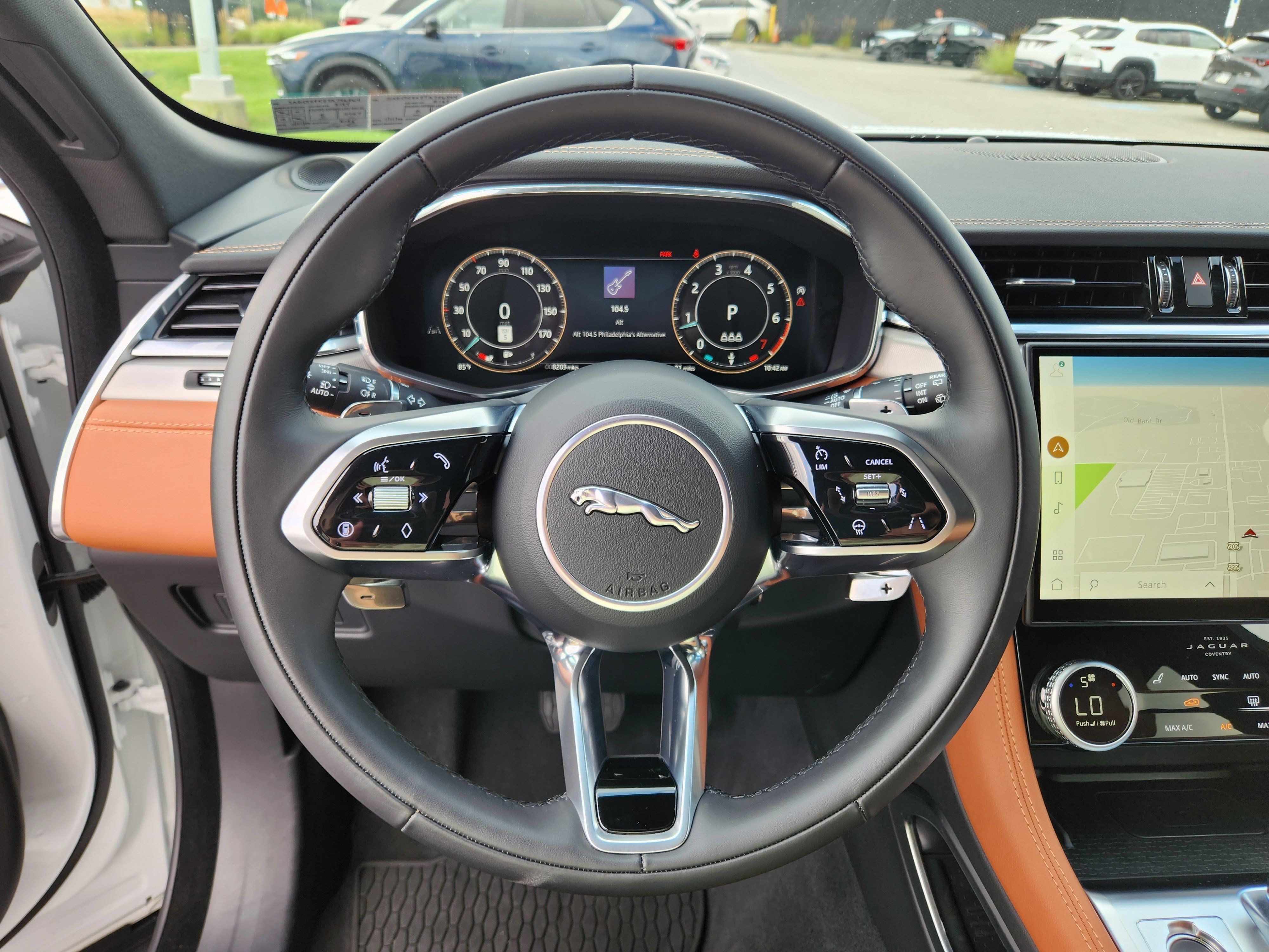 Certified 2026 Jaguar F-PACE R-Dynamic S AWD/4WD image 18