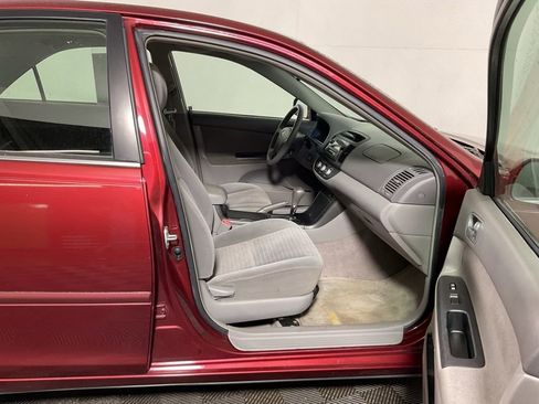 Used 2006 Toyota Camry FWD image 25