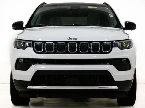 Used 2022 Jeep Compass Limited w/ Elite Group image 2