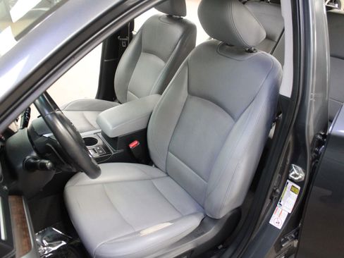 Used 2018 Subaru Outback 2.5i Limited image 11