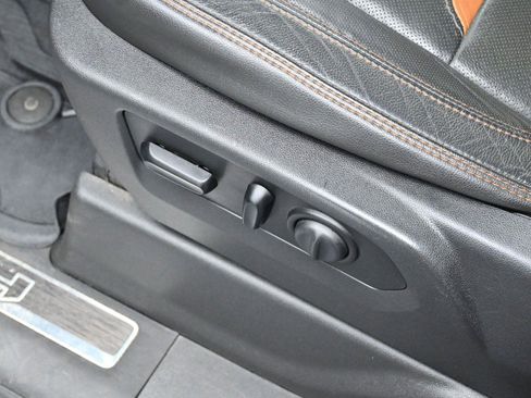 Used 2019 GMC Sierra 1500 AT4 w/ AT4 Premium Package image 15