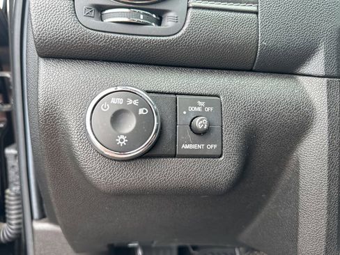 Used 2017 Buick Enclave Leather FWD image 19