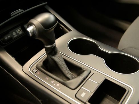 Used 2018 Kia Sorento L image 25