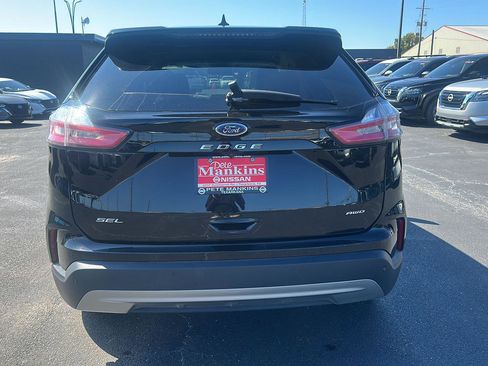 Used 2023 Ford Edge SEL image 4