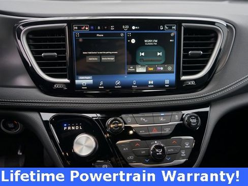 New 2026 Chrysler Pacifica Select image 22