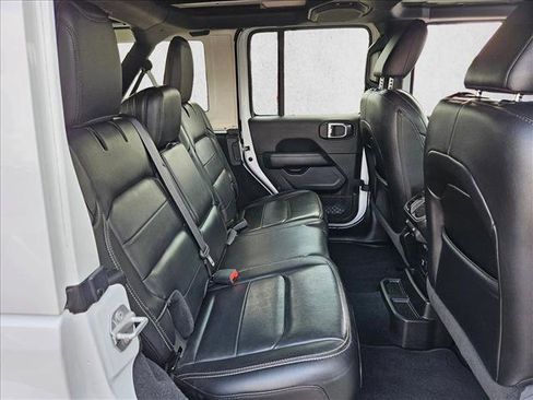 Used 2020 Jeep Wrangler Unlimited Sahara AWD/4WD image 23