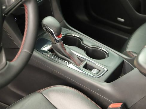 Used 2023 Chevrolet Equinox RS w/ RS Leather Package FWD image 16