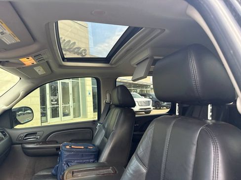 Used 2007 GMC Yukon Denali AWD/4WD image 7