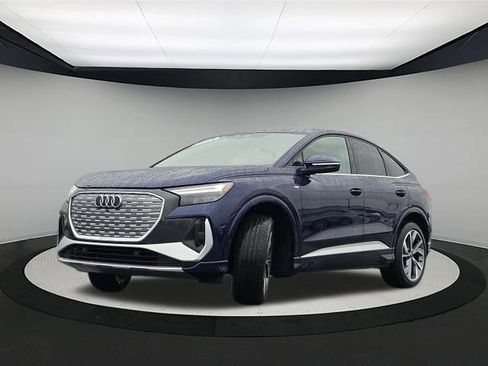 Certified 2023 Audi Q4 e-tron Premium Plus w/ Premium Plus image 3