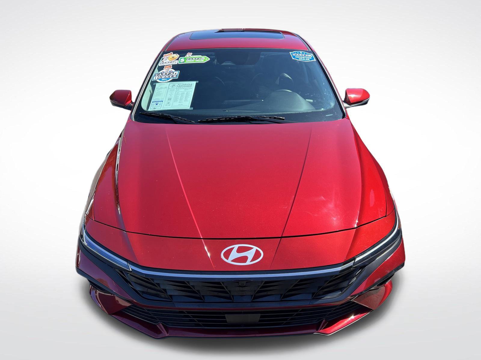 Used 2024 Hyundai Elantra Limited FWD image 3