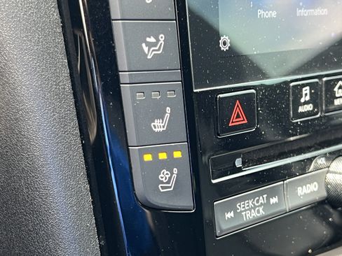 Used 2019 INFINITI QX50 Essential w/ Sensory Package AWD/4WD image 17