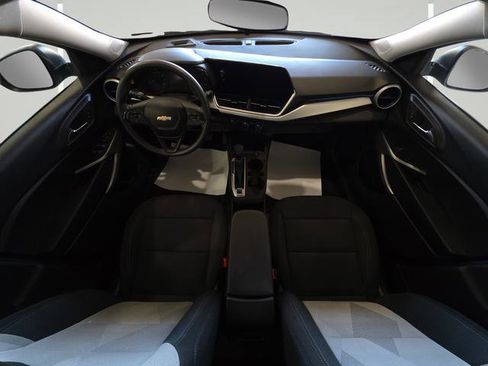 Used 2024 Chevrolet Trax LS image 26