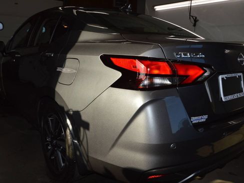 Used 2025 Nissan Versa SV w/ Trunk Package image 18