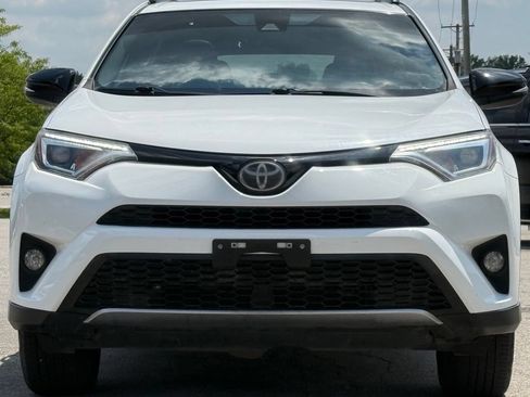 Used 2017 Toyota RAV4 SE FWD image 9
