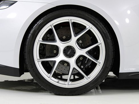 Used 2024 Porsche 911 GT3 RS RWD image 15