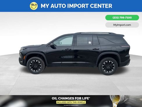Used 2024 Chevrolet Traverse Z71 AWD/4WD image 4