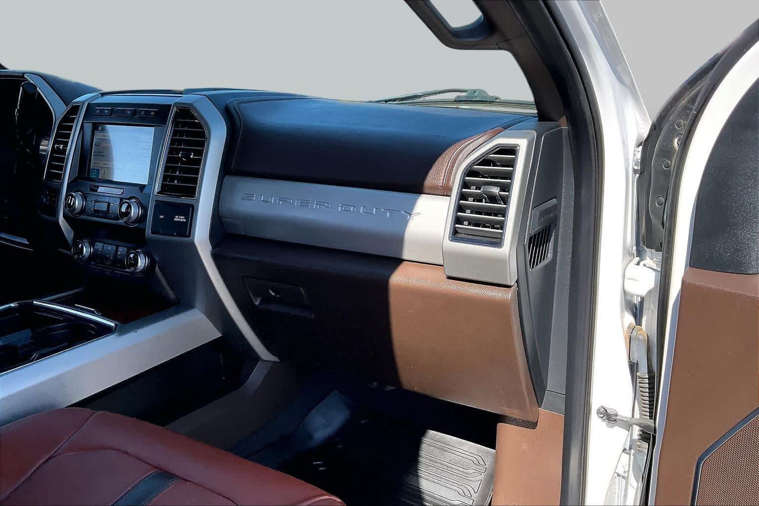 Used 2019 Ford F350 King Ranch w/ King Ranch Ultimate Package AWD/4WD image 19
