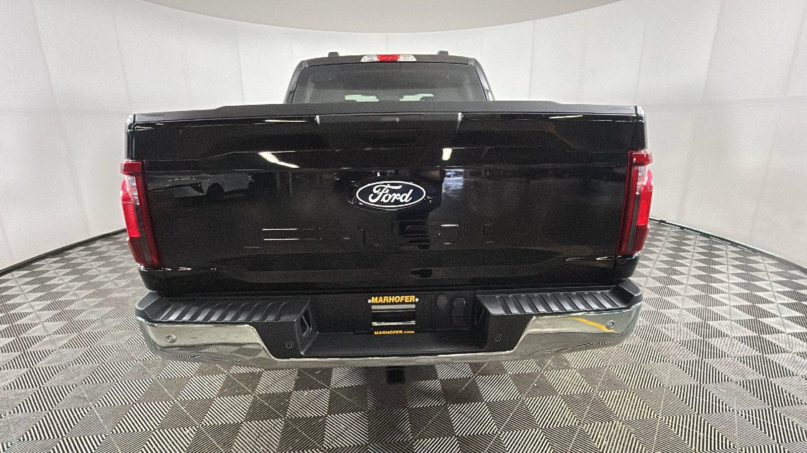 Used 2025 Ford F150 XLT w/ Equipment Group 301A Standard AWD/4WD image 4