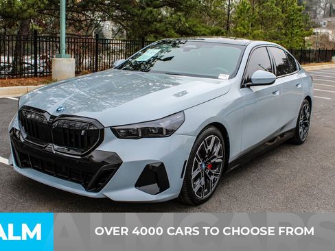 Used 2025 BMW i5 eDrive40i w/ M Sport Package image 2