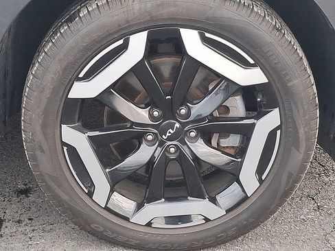 Certified 2023 Kia Telluride S image 8