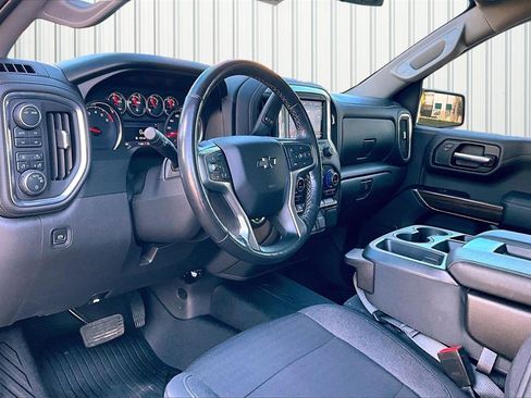 Used 2021 Chevrolet Silverado 1500 RST image 4