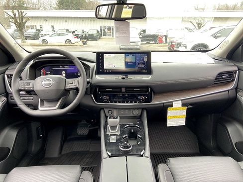 New 2026 Nissan Rogue Platinum image 16