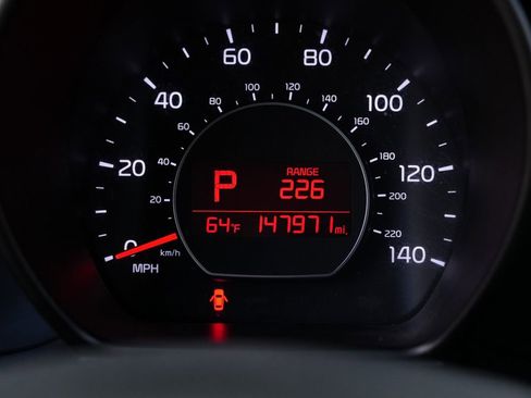 Used 2015 Kia Soul + w/ Primo Package FWD image 41