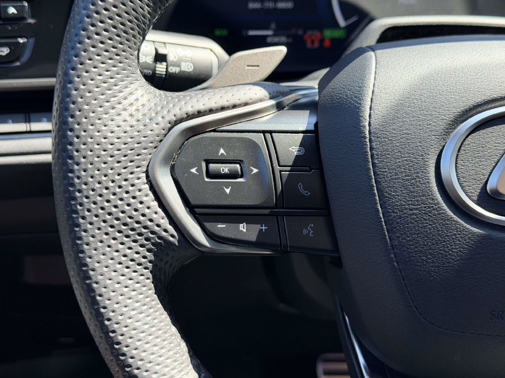 Used 2024 Lexus TX 500h AWD w/ Technology Package image 9