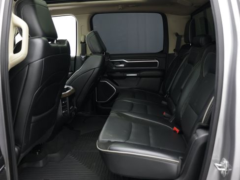 Used 2019 RAM 1500 Laramie RWD image 33