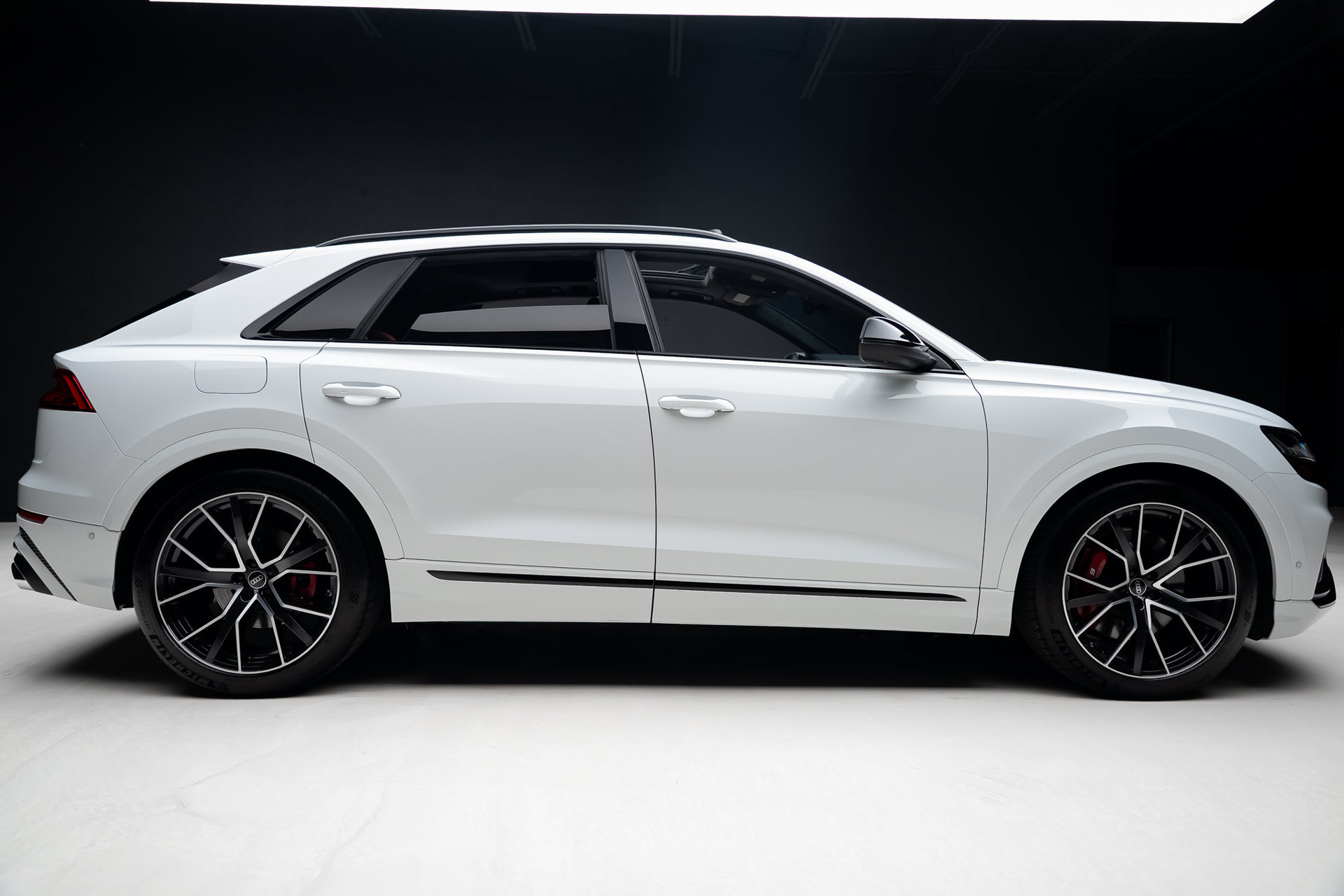 Used 2022 Audi SQ8 Prestige AWD/4WD image 36