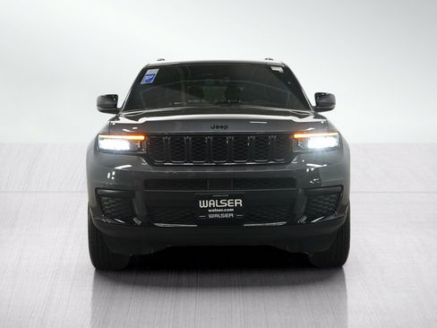 Used 2025 Jeep Grand Cherokee L Laredo AWD/4WD image 9
