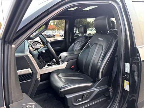 Used 2018 Ford F150 Platinum w/ Equipment Group 701A Luxury AWD/4WD image 20