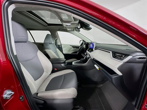 New 2025 Toyota RAV4 XLE image 29