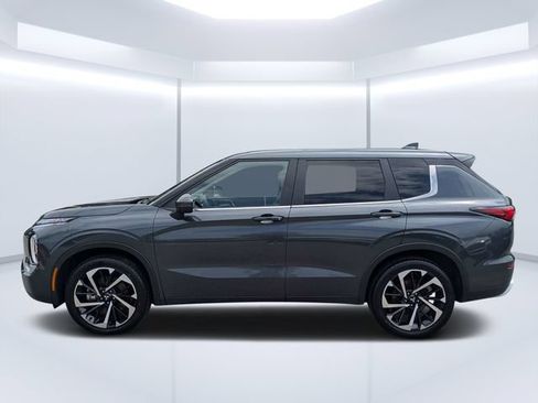 Used 2024 Mitsubishi Outlander SE FWD image 6