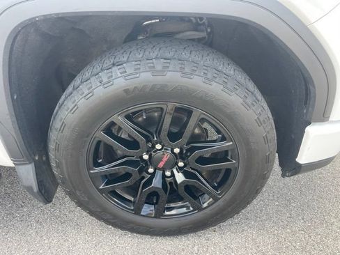 Used 2022 GMC Sierra 1500 Elevation w/ LPO, Elevation Black Package AWD/4WD image 28
