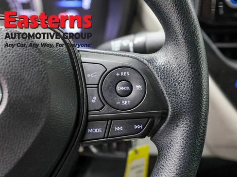 Used 2022 Toyota Corolla LE image 16