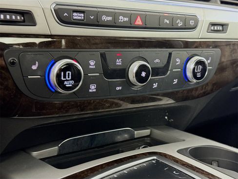 Used 2019 Audi Q7 2.0T Premium Plus w/ Premium Plus Package image 16