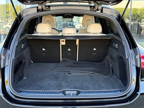 Used 2024 Mercedes-Benz GLC 300 image 16