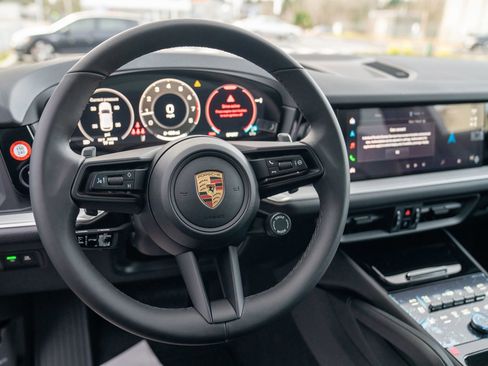 New 2026 Porsche Cayenne image 13