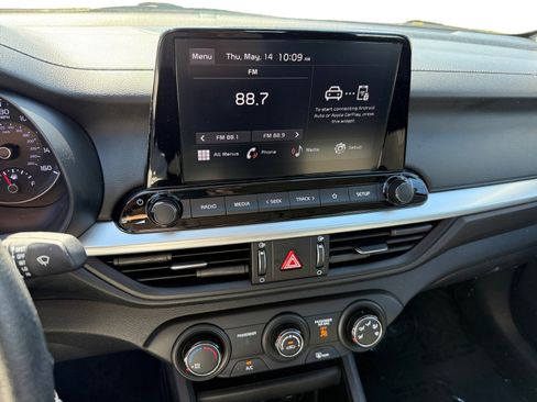 Used 2024 Kia Forte LXS w/ LXS Technology Package FWD image 12