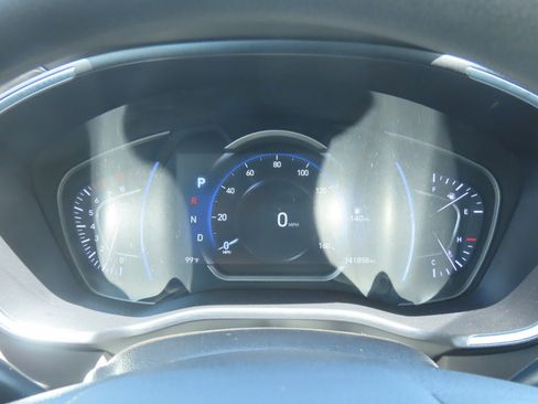 Used 2019 Hyundai Santa Fe SEL FWD image 28