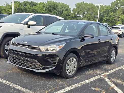 Used 2023 Kia Rio S FWD image 3