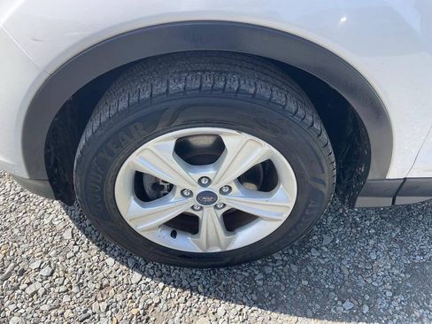 Used 2016 Ford Escape SE w/ SE Leather Comfort Package AWD/4WD image 29