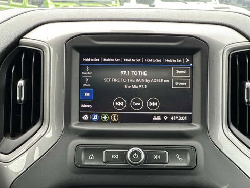 Used 2021 Chevrolet Silverado 1500 Custom Trail Boss image 12