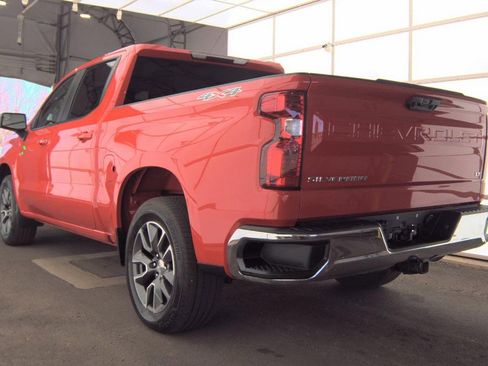 Certified 2023 Chevrolet Silverado 1500 LT image 11