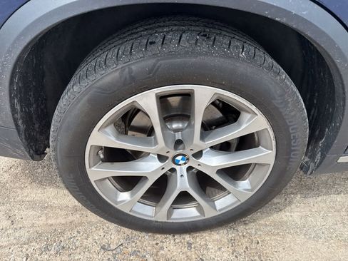 Used 2022 BMW X5 xDrive40i w/ Premium Package AWD/4WD image 8
