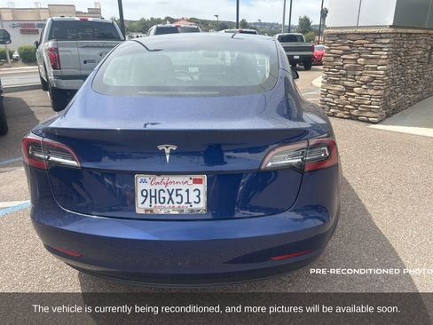 Used 2022 Tesla Model 3 image 7