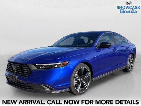Used 2024 Honda Accord Sport image 2