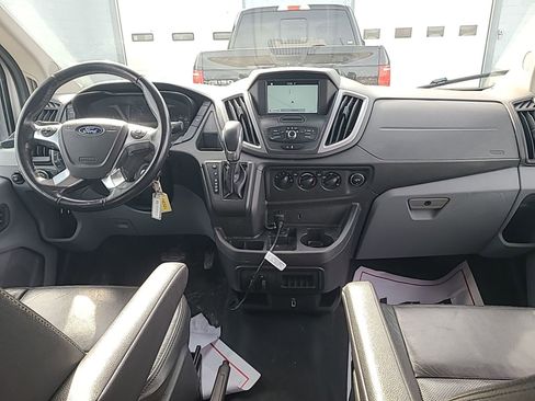 Used 2018 Ford Transit 350 XLT RWD image 7