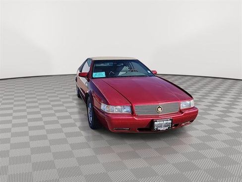 Used 2000 Cadillac Eldorado Touring image 2